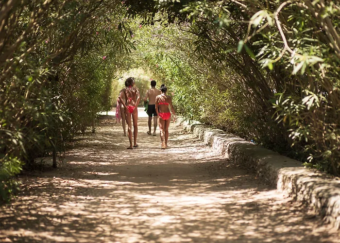 Borgo Mulino D'acqua Kamp alanı Otranto